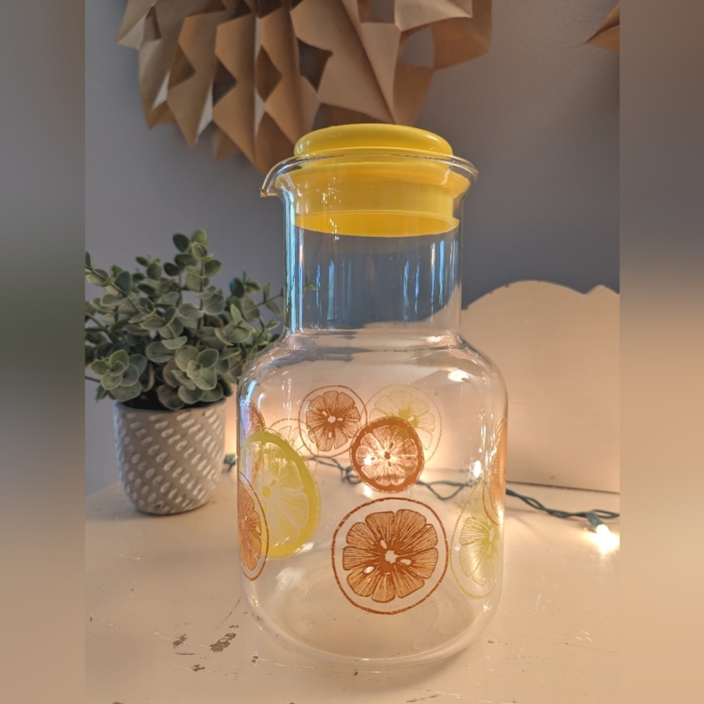 Vintage Pyrex Carafe
